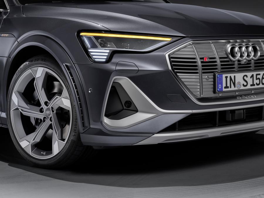  Audi e-tron S Sportback 2020 года  (WW) (фото 50 из 77)